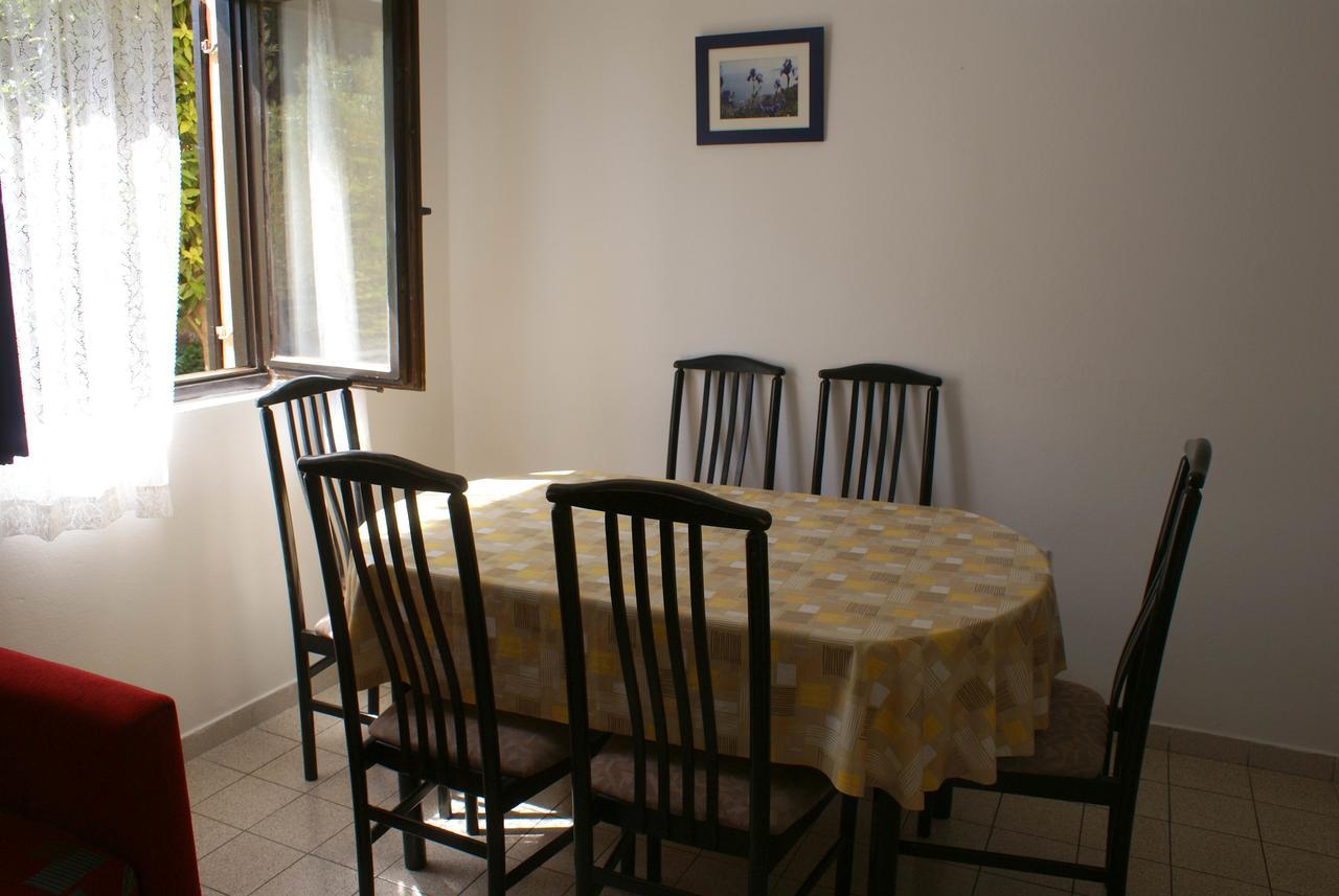 Apartment Ana M Krk Town Exterior photo